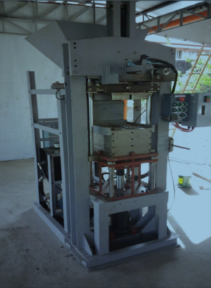 Fully Automatic Hydraulic Interlocking Brick Machine